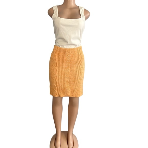 3/$30 🍂 Express Light Orange Knit Ribbed Skirt - Picture 2 of 10